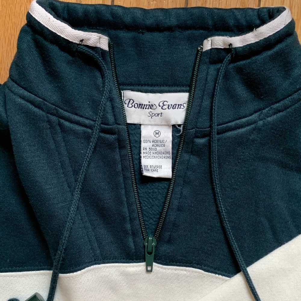 Cropped Tri Colored Quarter zip sweater - Picture 3 of 4